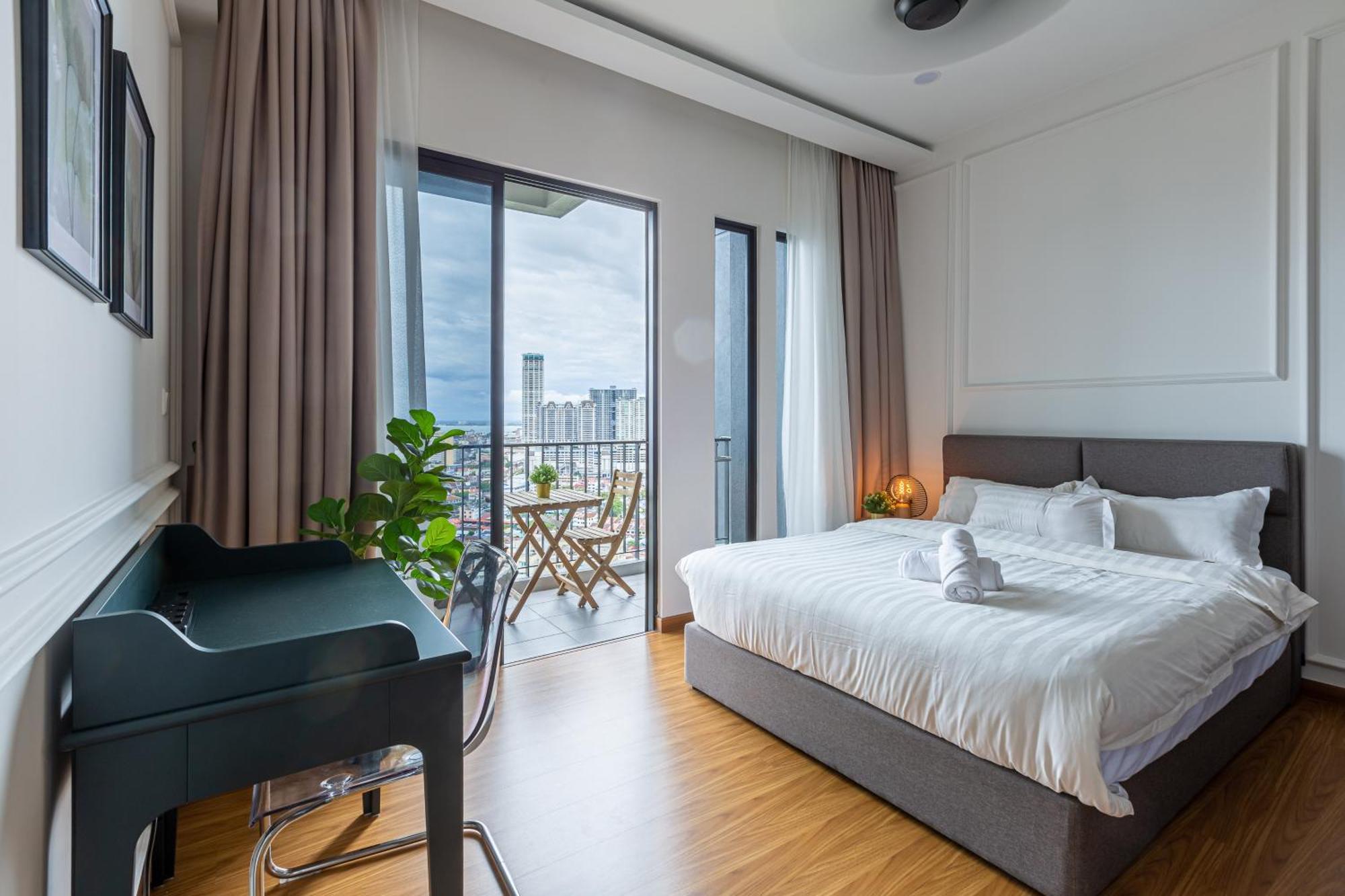 Beacon Executive Suites George Town Room photo